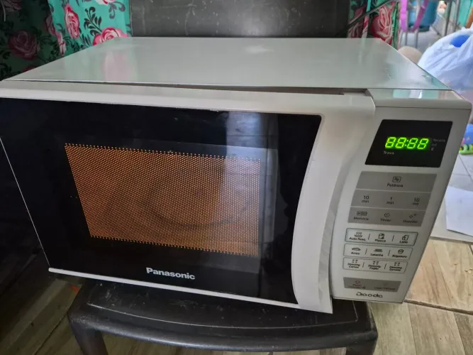 Microondas Panasonic 21L