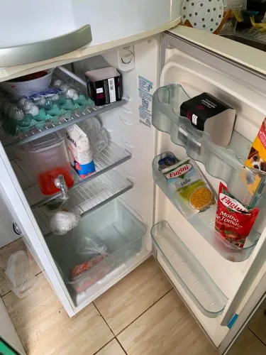 Vendo Geladeira 