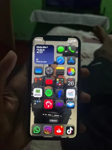 iPhone XS