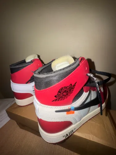 Off-White x Air Jordan 1 High Chicago