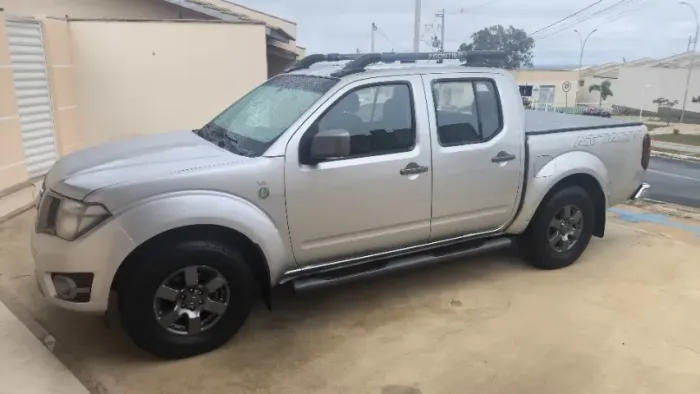 Nissan Frontier SV Attack CD 4X2 2.5 TB Diesel 2013