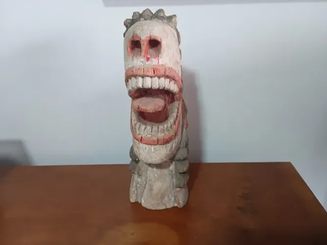 Carranca antiga em madeira - Arte popular do Nordeste - 29cm - Assinada