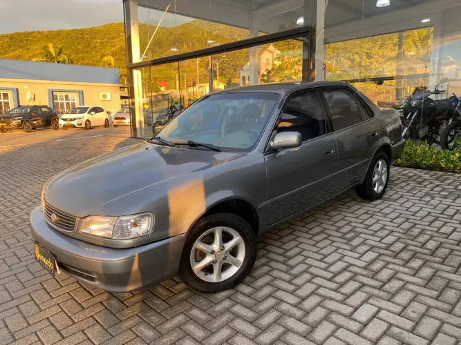 Toyota Corolla XEI 1.8/1.8 Flex 16V Aut. 2002