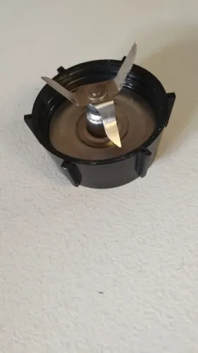 Base, helice e anel de vedação para liquidificador Oster
