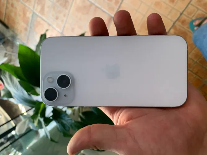 iPhone 15