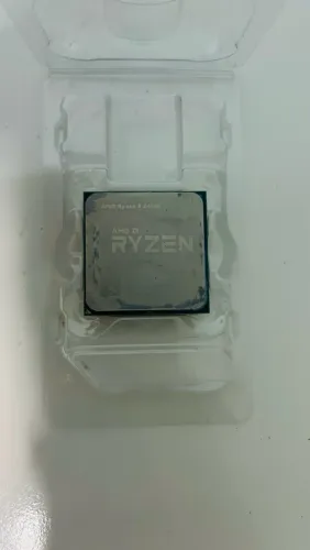 Vendo processador Ryzen 5 2400g