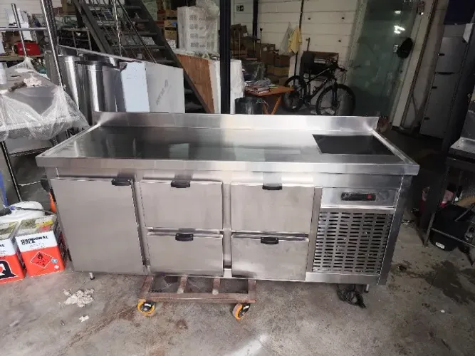 Balcão refrigerado com cubas GN inox 2,00 m  