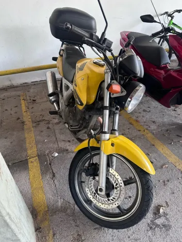 Twister 2007 amarelo