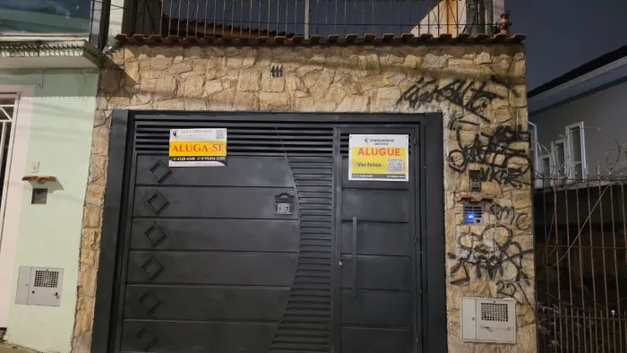 Aluguel Tatuapé  3 dormitórios sendo um suite próx. A padaria Poesia e Lopes Sup.