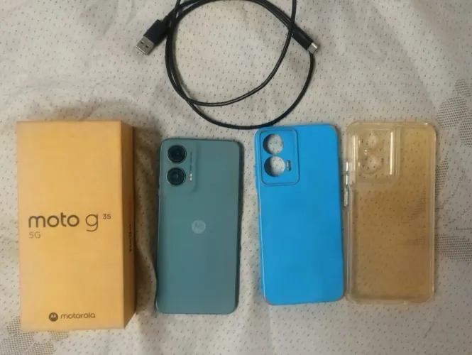 Moto g35 5g.
