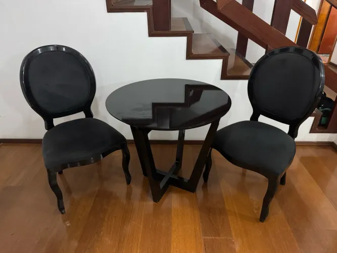 Conjunto Mesa Redonda com 2 Cadeiras Wood Prime