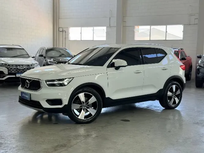 Volvo XC40 T-5 Moment First Edit 2.0 252cv AWD 2018