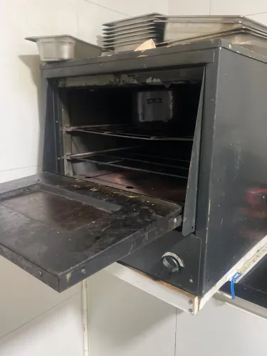 FORNO INDUSTRIAL A GÁS