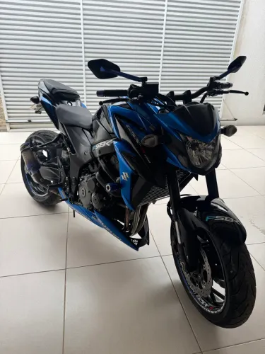 SUZUKI GSX-S 750cc