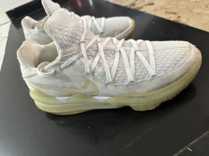 Tênis Nike Lebron 17 Low Branco - TAM 46