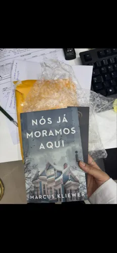 Livro nos já moramos aqui