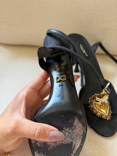 Linda sandália dolce gabana original 