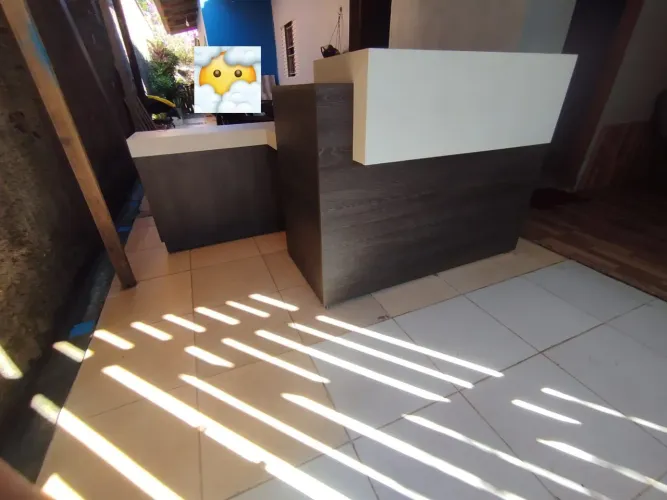 Mesa de recepção 