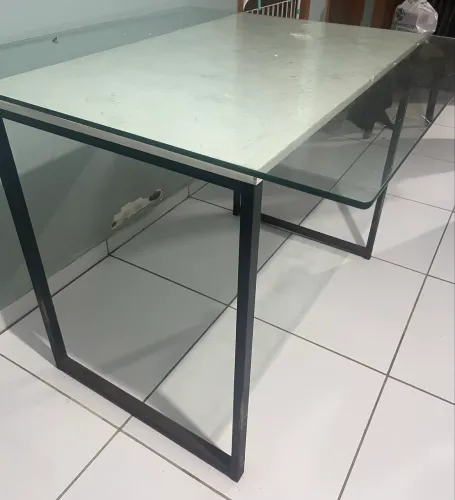 Mesa mdf c/ vidro 100 x 100