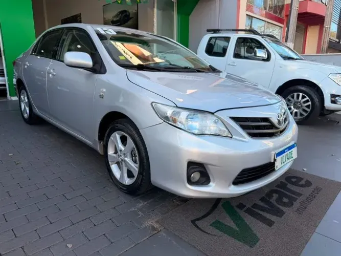 Toyota Corolla GLI 1.8 Flex 16V Aut. 2013
