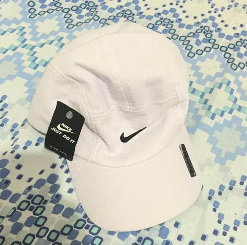 Boné Branco Nike ORIGINAL E NOVO