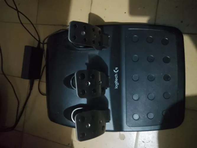 Logitech g29 semi novo