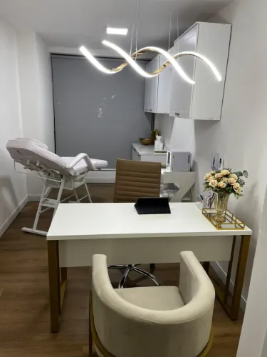 Alugo turno em Clínica de Estética Premium