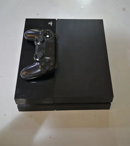 PlayStation 4 PS4 Fat 500GB + 3 Jogos