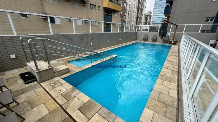 Apartamento à locação e venda 2 suítes vista mar Gonzaga Santos