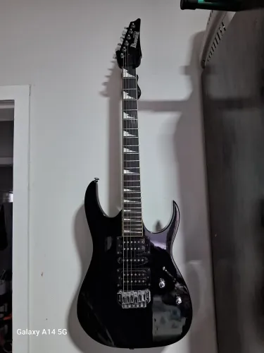 Guitarra Ibanez Grg170dx HSH super strato 