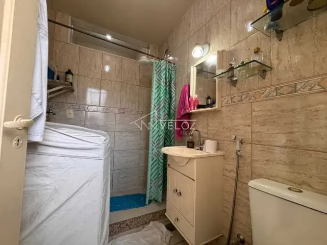 Kitnet/Conjugado : / Residencial / Centro