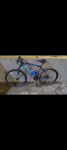 Bicicleta aro 29 a venda  aceito troca 