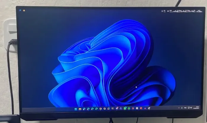 Monitor Gamer Samsung Odyssey G32 27" 165Hz FreeSync - Seminovo