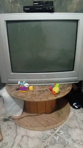 TV de tubo 29 com conversor funcionando perfeitamente