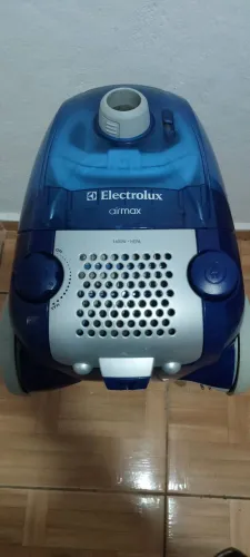 Aspirador eletrolux airmax