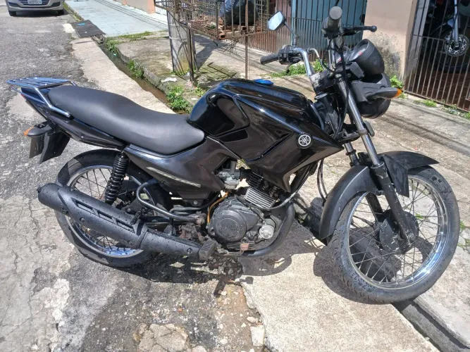 Vendo moto factor selada 2026 pago