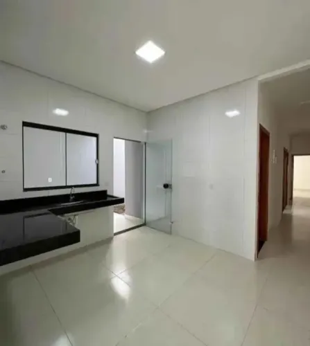 Casa com 2 Quartos em Bairro Tranquilo