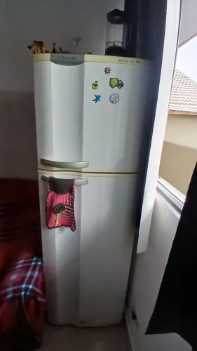 Vendo geladeira Electrolux