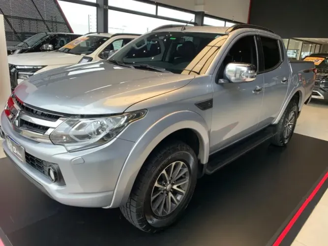 Mitsubishi L200 Triton Sport HPE-S 2.4 CD Dies. AUT 2020