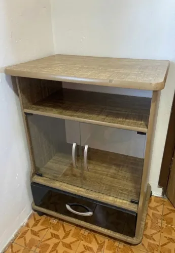 Vendo Rack pequeno, compacto e elegante!
