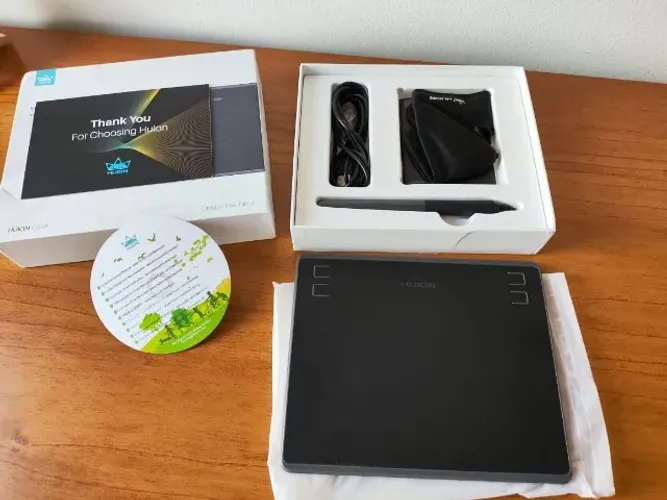 Mesa Digitalizadora Huion HS64 | 8192 Níveis de Pressão | Completa