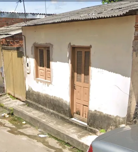 CASA A VENDA