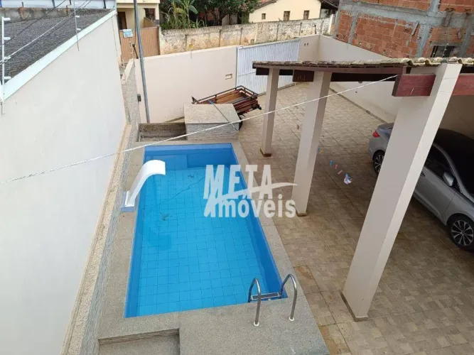 Casa com 3 dormitórios à venda, 207 m² por R$ 562.500,00 - Goytacazes - Campos dos Goytaca