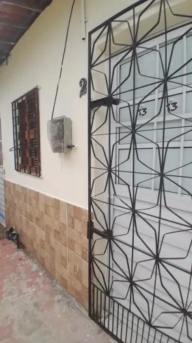 Alugo casa de vila no Rodolfo Teófilo