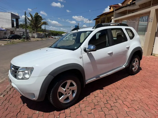 Renault Duster Dynamique 2.0 Hi-flex 16V Aut. 2015