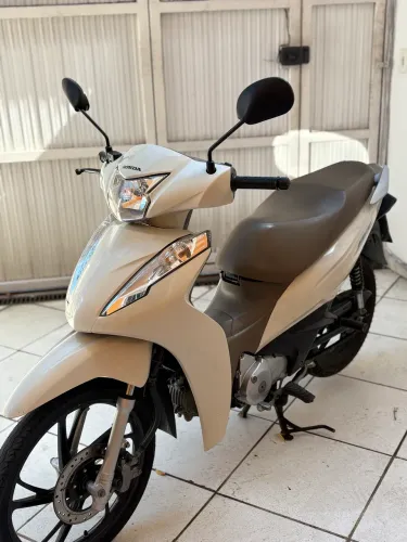 Honda Biz 125i único dono