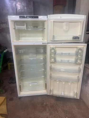 Geladeira Bosh KDN 42