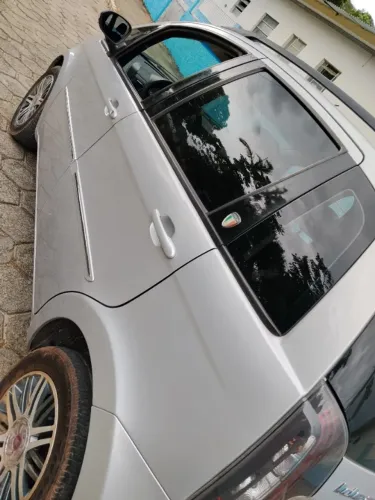 Fiat Idea Essence 1.6 Flex 16V 5P 2012