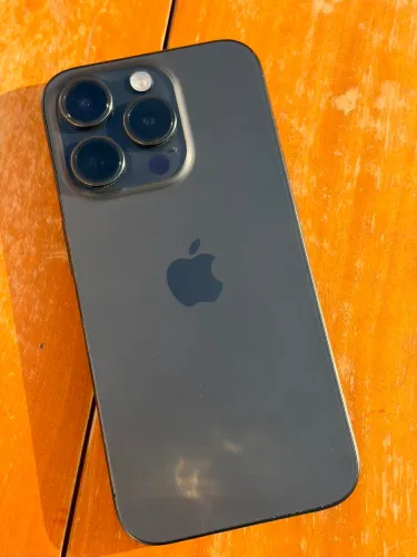 iPhone 15 pro 256gb