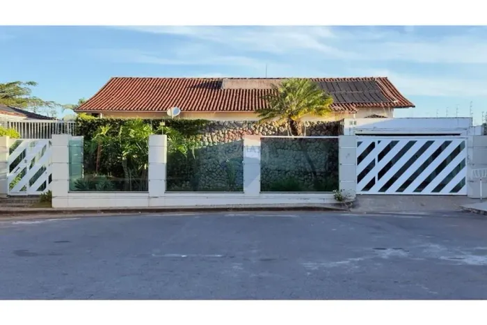 Venda Casa Lago Norte QI 2 Contra Ponta de Picolé 4 quartos aceita Financiamento